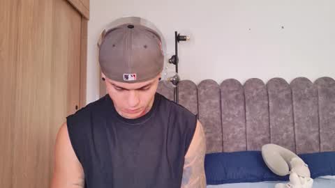 Snapshot of marko_toro__ chatting on December 15, 4:44 pm Sebastian online show from December 15, 4:44 pm