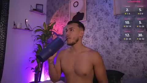 Mark Santos online show from July 3, 7:42 pm