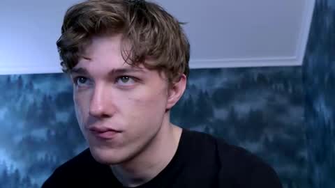 Snapshot of markshot_ chatting on November 9, 4:38 pm markshot_ online show from November 9, 4:38 pm