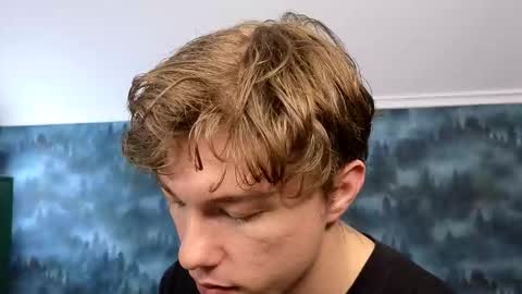 Snapshot of markshot_ chatting on November 11, 8:31 pm markshot_ online show from November 11, 8:31 pm