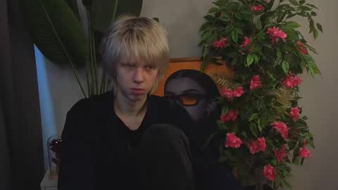 Snapshot of marksus_vasabi chatting on March 4, 7:47 am Mark online show from March 4, 7:47 am