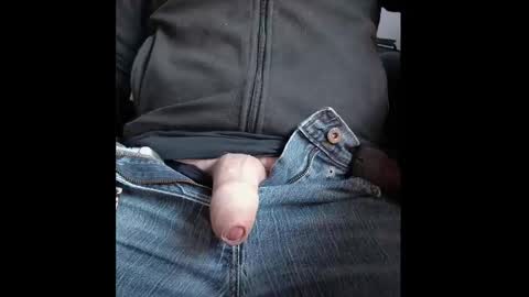 Snapshot of markus81xxx chatting on December 19, 8:10 am markus81xxx online show from December 19, 8:10 am