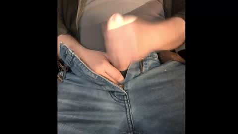 Snapshot of markus81xxx chatting on March 19, 9:08 pm markus81xxx online show from March 19, 9:08 pm