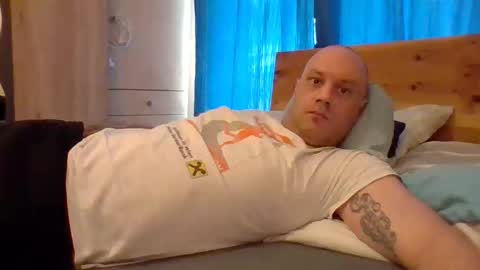 markus_7 online show from April 22, 1:23 pm