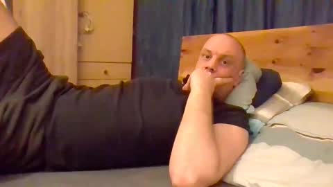 Snapshot of markus_7 chatting on May 7, 1:55 am markus_7 online show from May 7, 1:55 am