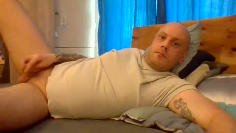 Snapshot of markus_7 chatting on June 6, 2:55 pm markus_7 online show from June 6, 2:55 pm