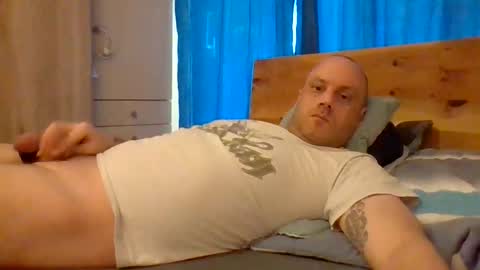 Snapshot of markus_7 chatting on June 11, 5:38 am markus_7 online show from June 11, 5:38 am