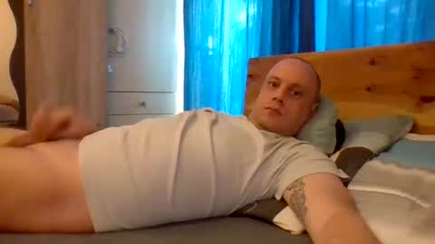 Snapshot of markus_7 chatting on June 25, 7:35 am markus_7 online show from June 25, 7:35 am