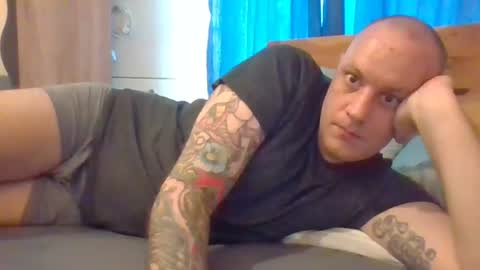 Snapshot of markus_7 chatting on June 29, 7:03 am markus_7 online show from June 29, 7:03 am