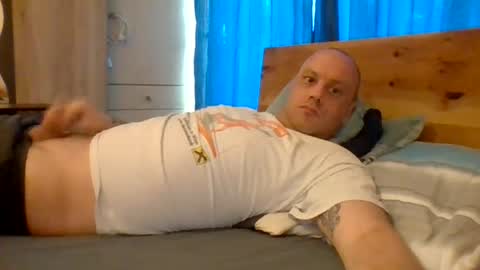 Snapshot of markus_7 chatting on July 1, 7:43 am markus_7 online show from July 1, 7:43 am