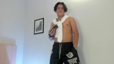 Snapshot of markus_fire chatting on June 1, 3:47 pm markus_fire online show from June 1, 3:47 pm