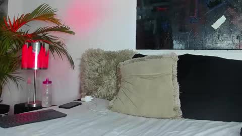 Snapshot of markus_latin chatting on February 24, 12:09 am Markus latin online show from February 24, 12:09 am