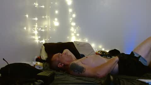 Snapshot of markymark101825061 chatting on December 18, 5:10 pm markymark101825061 online show from December 18, 5:10 pm