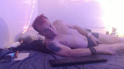 Snapshot of markymark101825061 chatting on January 19, 2:25 am markymark101825061 online show from January 19, 2:25 am