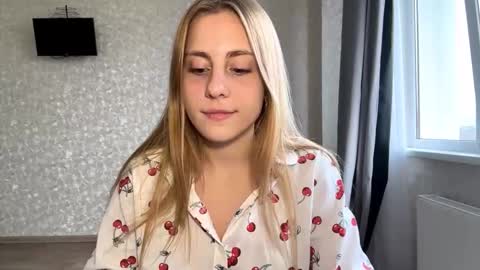 Olivia online show from November 1, 11:45 am