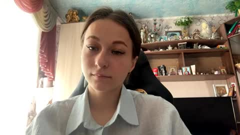Snapshot of marlenahuit chatting on June 1, 6:04 am Lena online show from June 1, 6:04 am