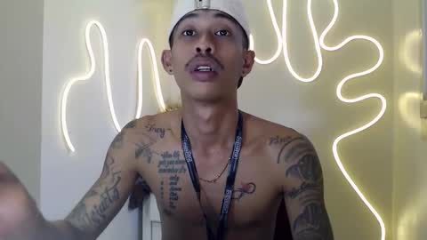 marlmoreno10 online show from January 6, 5:44 am