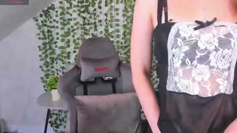Snapshot of marlyn_owen chatting on July 7, 1:08 am Emmaa online show from July 7, 1:08 am