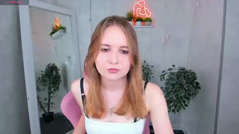 Snapshot of marlyn_owen chatting on July 31, 8:58 am Emmaa online show from July 31, 8:58 am