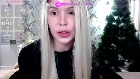 Snapshot of marmalade_fox chatting on January 2, 2:57 pm Marmalade Fox online show from January 2, 2:57 pm