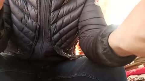 Snapshot of marocreda33 chatting on January 15, 11:43 am marocreda33 online show from January 15, 11:43 am