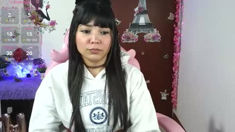 Snapshot of maron_baez chatting on February 16, 4:08 am maron online show from February 16, 4:08 am