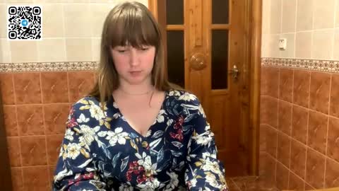 Snapshot of maroonmoon_ chatting on September 10, 7:36 pm Miriam online show from September 10, 7:36 pm