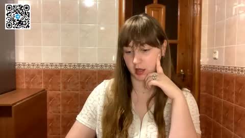 Snapshot of maroonmoon_ chatting on October 10, 7:46 pm Miriam online show from October 10, 7:46 pm