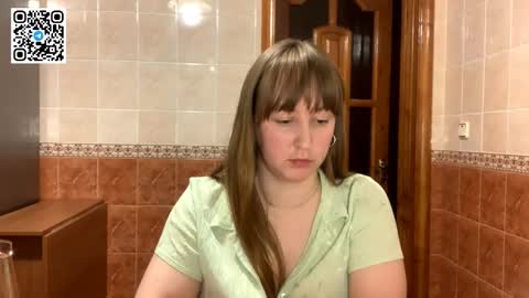 Snapshot of maroonmoon_ chatting on October 23, 7:23 pm Miriam online show from October 23, 7:23 pm