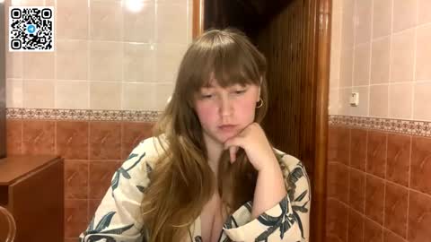 Snapshot of maroonmoon_ chatting on October 24, 7:21 pm Miriam online show from October 24, 7:21 pm