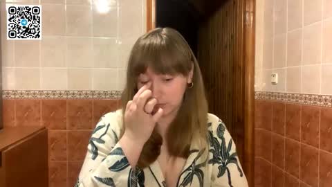 Snapshot of maroonmoon_ chatting on November 2, 9:06 pm Miriam online show from November 2, 9:06 pm