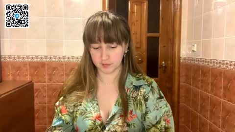 Snapshot of maroonmoon_ chatting on November 10, 8:52 pm Miriam online show from November 10, 8:52 pm