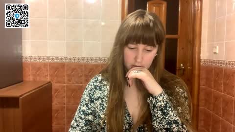 Snapshot of maroonmoon_ chatting on November 11, 8:42 pm Miriam online show from November 11, 8:42 pm