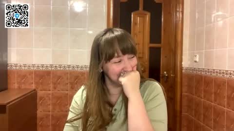 Snapshot of maroonmoon_ chatting on November 20, 8:52 pm Miriam online show from November 20, 8:52 pm