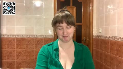 Snapshot of maroonmoon_ chatting on December 14, 9:08 pm Miriam online show from December 14, 9:08 pm