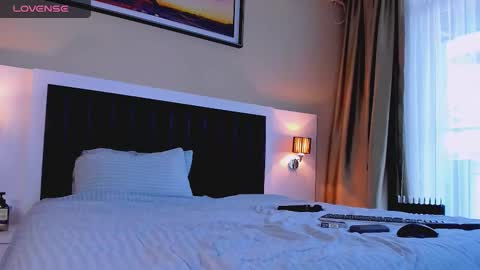 Snapshot of marrenar chatting on November 6, 8:04 am Mari online show from November 6, 8:04 am