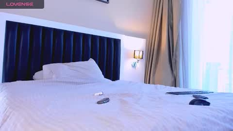 Snapshot of marrenar chatting on November 30, 7:01 am Mari online show from November 30, 7:01 am