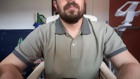 Snapshot of married_bod chatting on April 28, 2:44 pm married_bod online show from April 28, 2:44 pm
