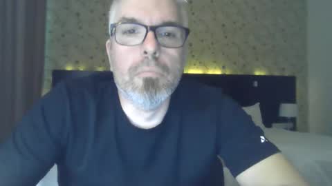 marriedcock1980 online show from September 9, 5:01 pm