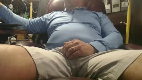 Snapshot of marrieddad19751975 chatting on June 18, 4:57 am only fans marrieddad19751975 online show from June 18, 4:57 am