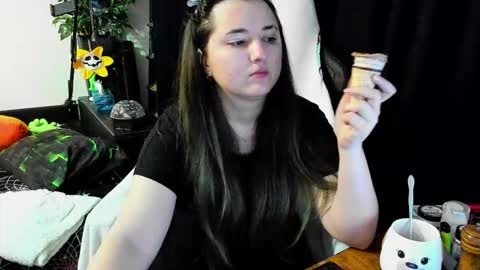 Snapshot of marry_paradisesi chatting on October 15, 10:32 pm Marishka online show from October 15, 10:32 pm