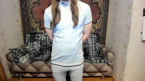 Snapshot of marryplz chatting on February 1, 3:28 pm Alan online show from February 1, 3:28 pm