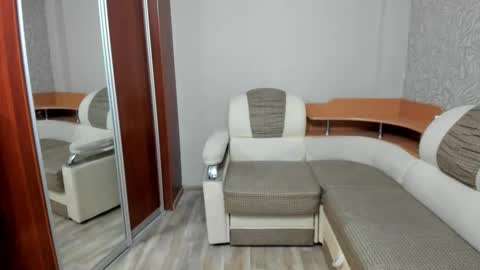 Snapshot of marryplz chatting on October 31, 1:45 pm Alan online show from October 31, 1:45 pm