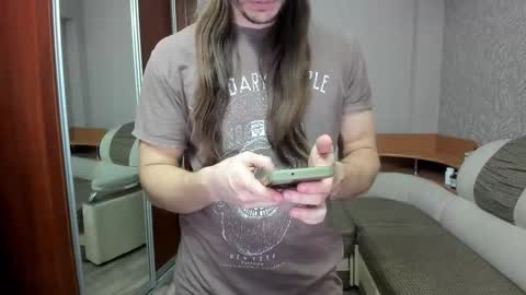 Snapshot of marryplz chatting on November 18, 1:15 pm Alan online show from November 18, 1:15 pm