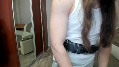 Snapshot of marryplz chatting on November 27, 5:42 am Alan online show from November 27, 5:42 am