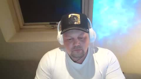 mars0481 online show from March 4, 2:28 am