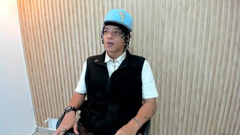 MARSHALL online show from September 15, 1:22 pm