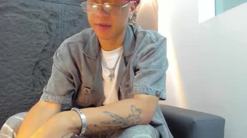 MARSHALL online show from March 15, 1:06 pm