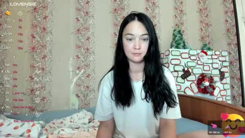 Snapshot of marshmallow_xxx chatting on January 14, 10:58 pm Elsa Lovense Lush is active Open Pvt Welcome to the world of pleasure online show from January 14, 10:58 pm