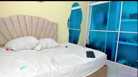 Snapshot of marsmith_1 chatting on July 19, 5:38 pm marsmith_1 online show from July 19, 5:38 pm